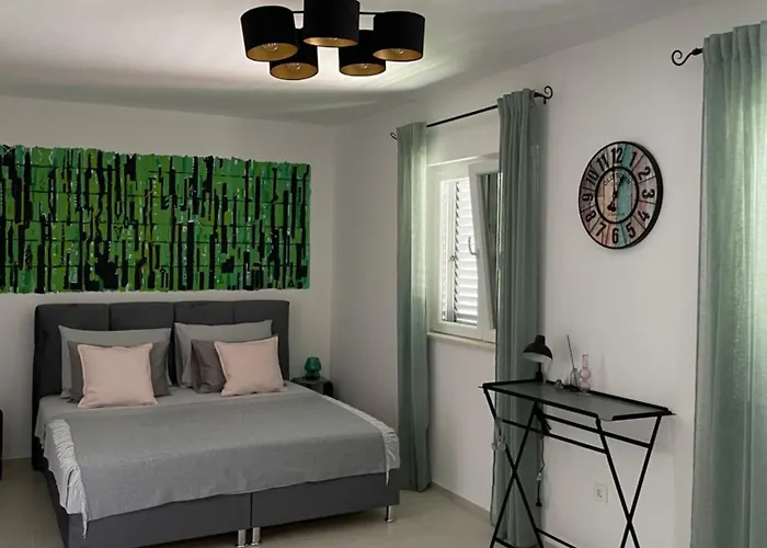 Yukka Comfor Center Hvar With Parking Apartment *